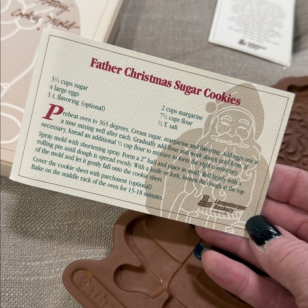 Longaberger 1990 Vintage Father Christmas Limited Addition Cookie Mold with Box - Picture 7 of 12